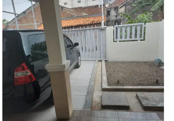 Teras samping AVANA LIVING Zebra Tengah